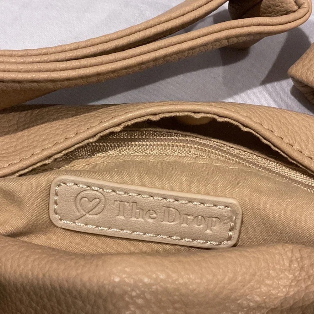 Elegant Tan Hobo Bag